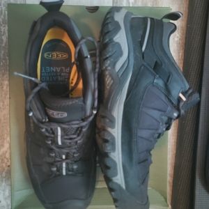 Keen hiking shoes